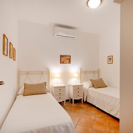 Вилла Il Trullo Delle Rose, Monopoli By Il Pumo Di Puglia Cozzana Экстерьер фото